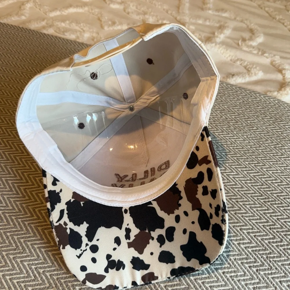 Women’s Cow-Print Cap - White and Brown